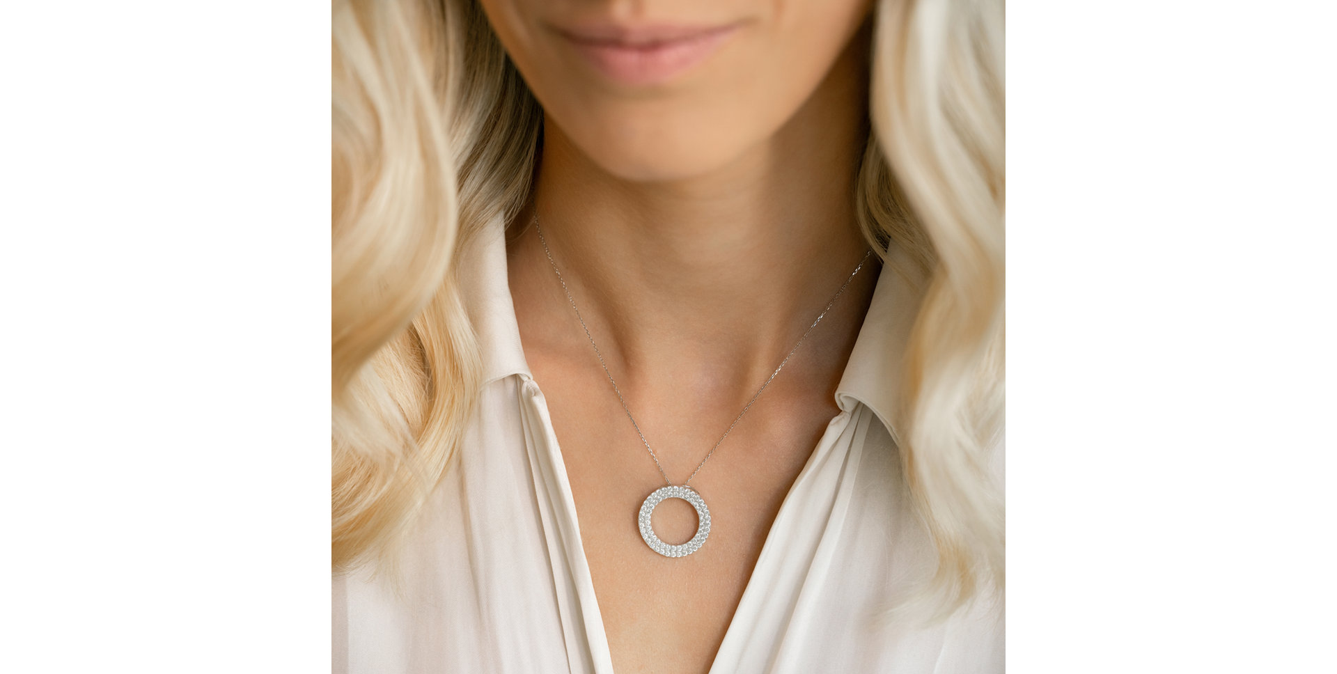Prívesok s diamantmi Geometric Sun