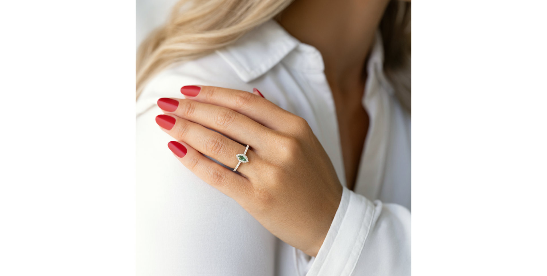 Prsteň s zafírom a diamantmi Aarliss