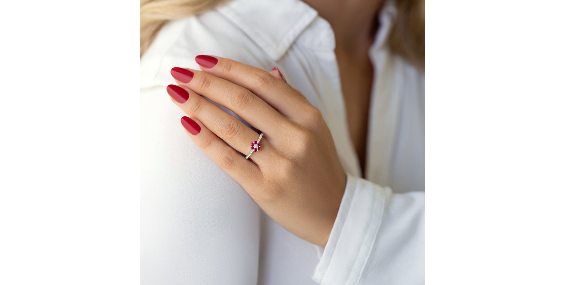 Prsteň s diamantmi a rubínmi Graceful Delicacy
