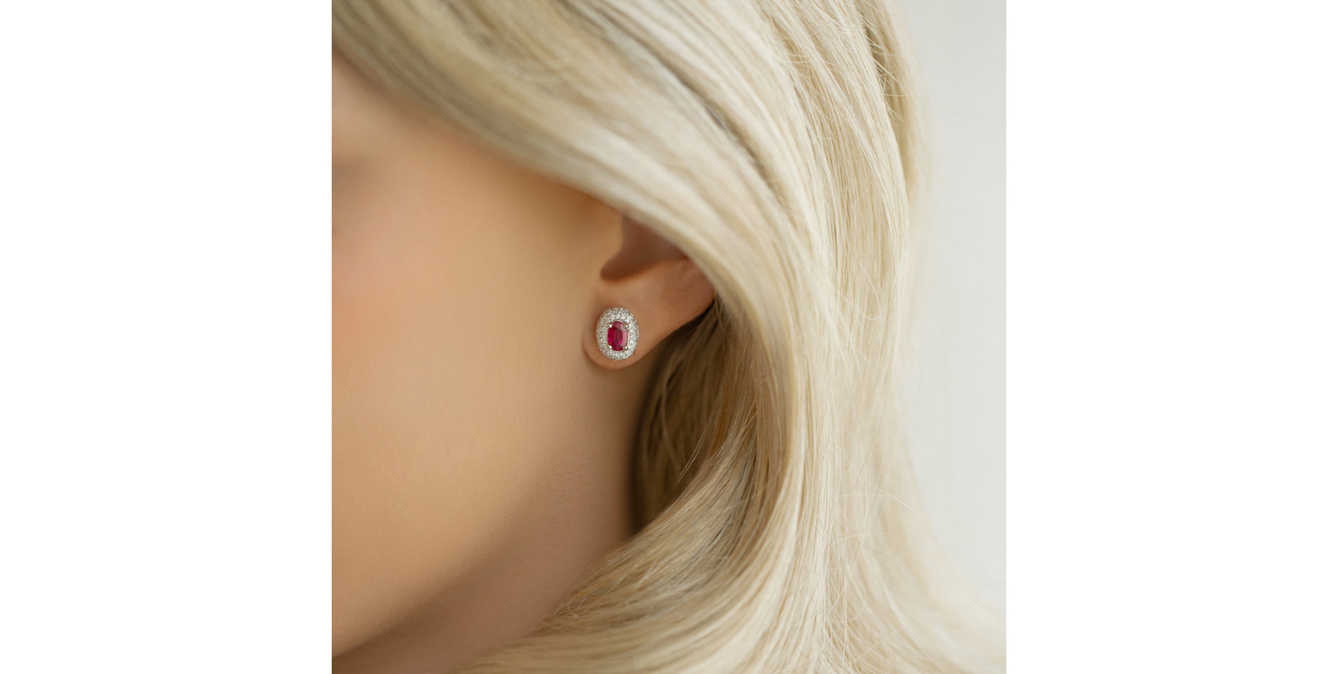 Náušnice s zafírom a diamantmi Romance Queen