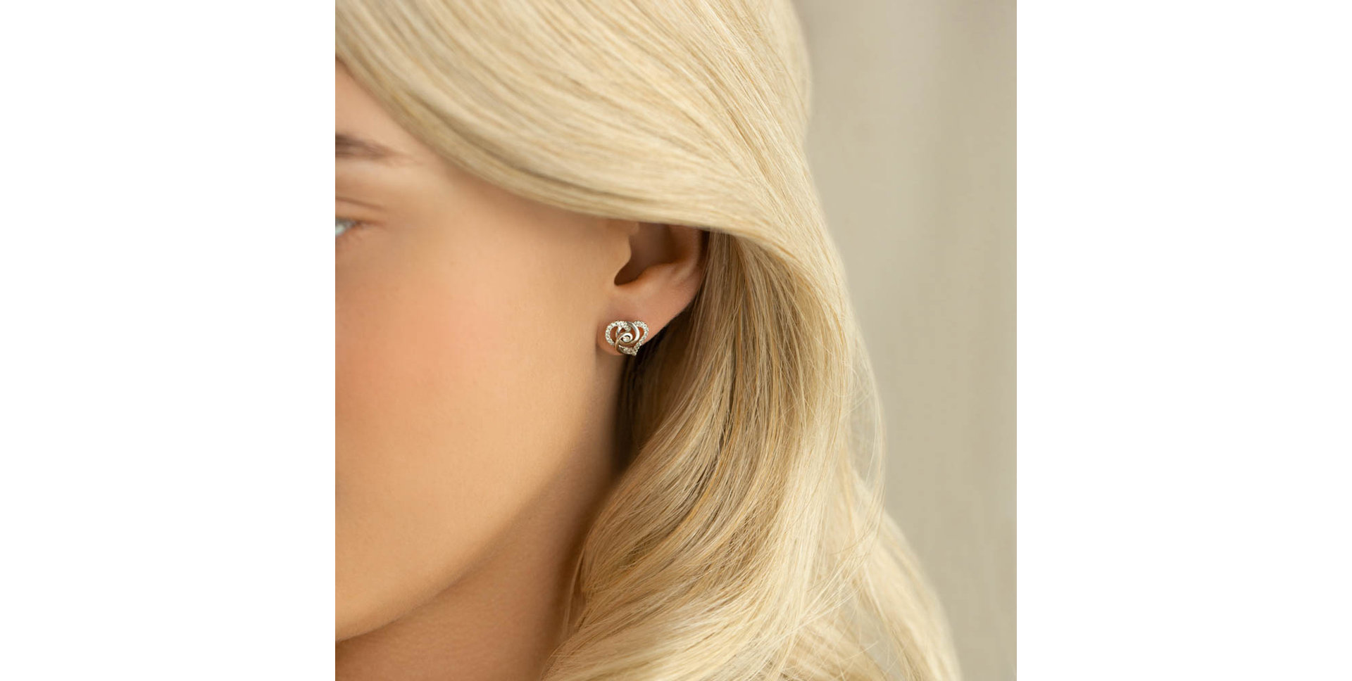 Náušnice s diamantmi Moon Butterflies