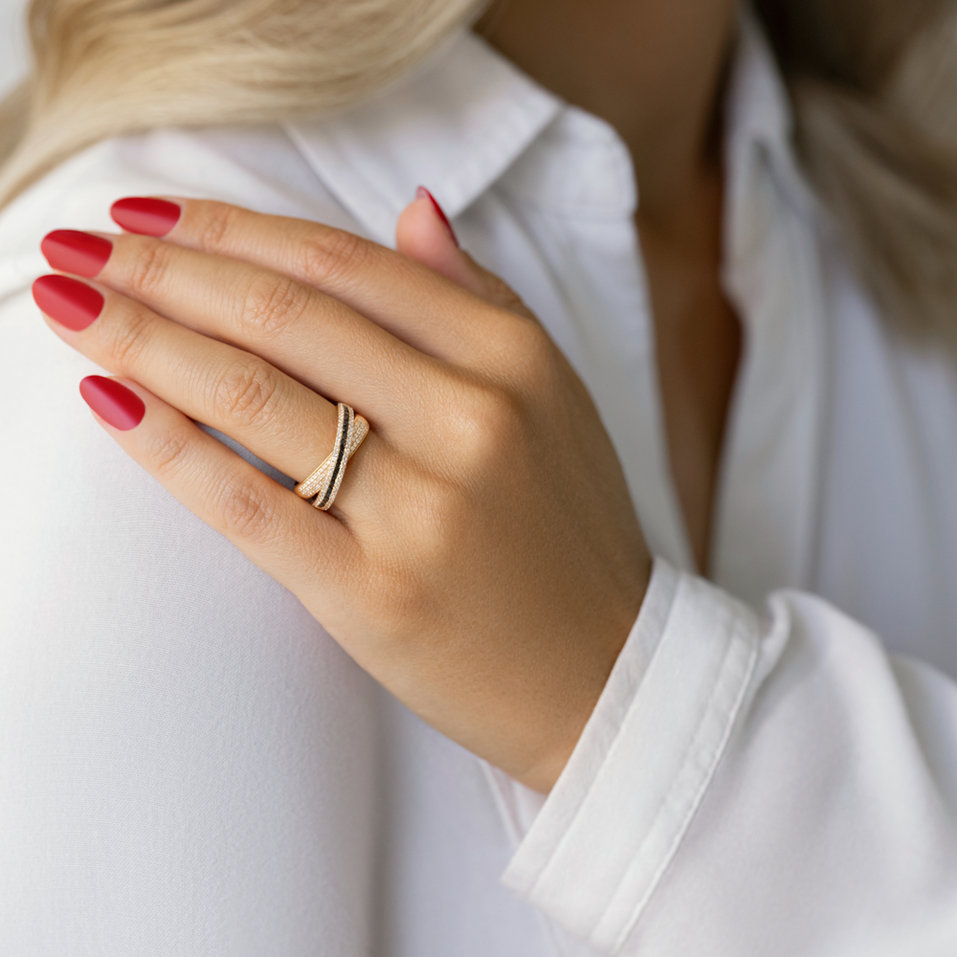 Prsteň s čiernymi a bielymi diamantmi Talthressar