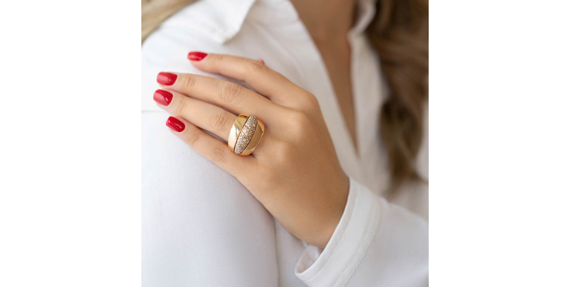 Prsteň s bielymi a hnedými diamantmi Augusta