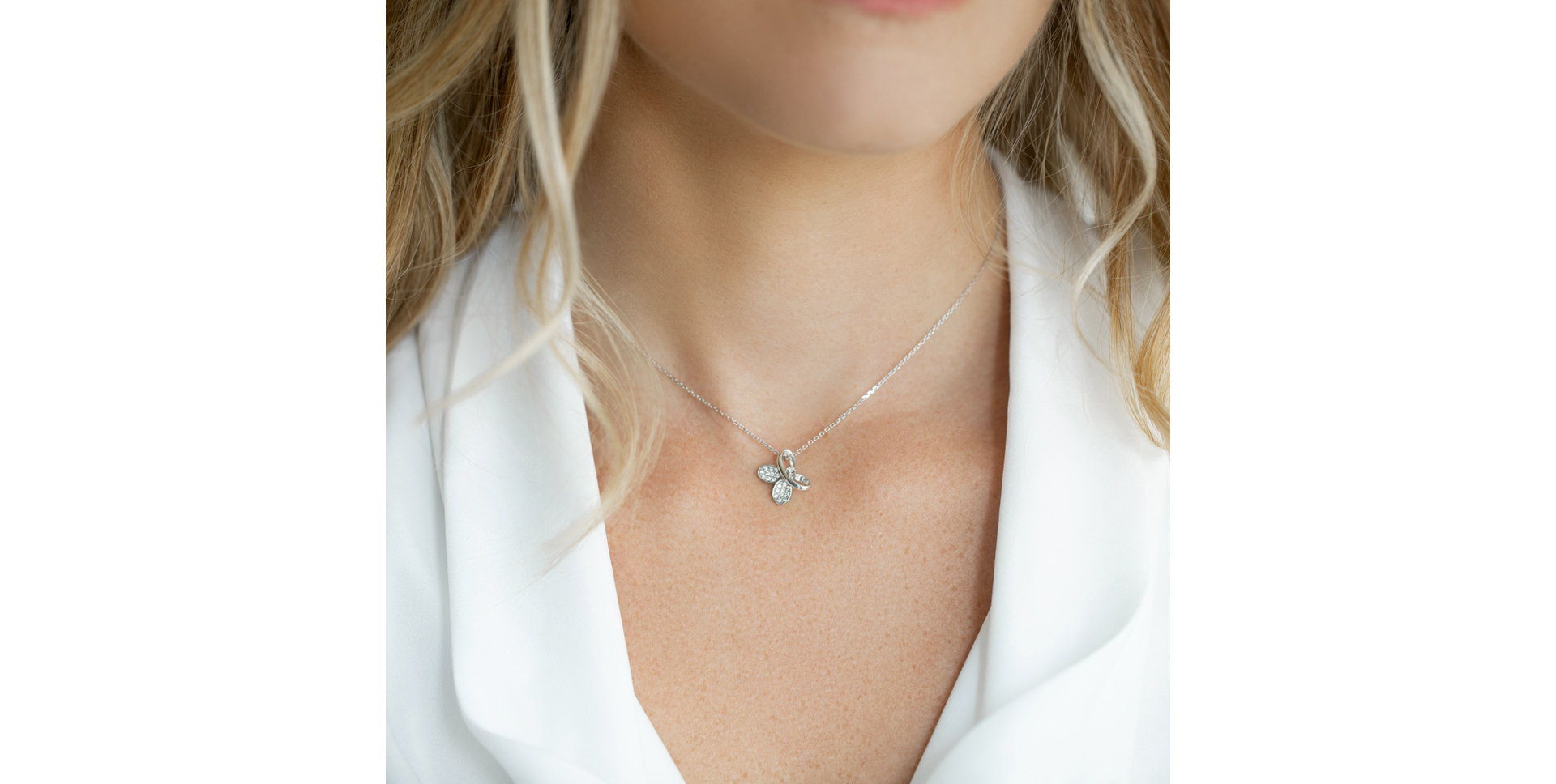 Přívěsok s diamantmi Butterfly Galaxy