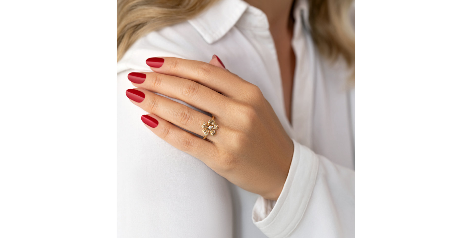 Prsteň s bielymi a hnedými diamantmi Fabulous Treasure