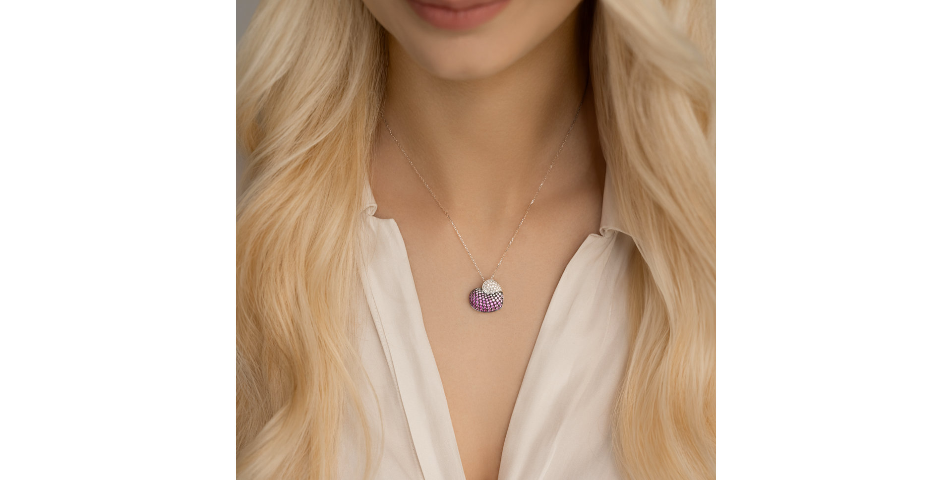 Přívěsok s diamantmi a zafírmi Eternal Love