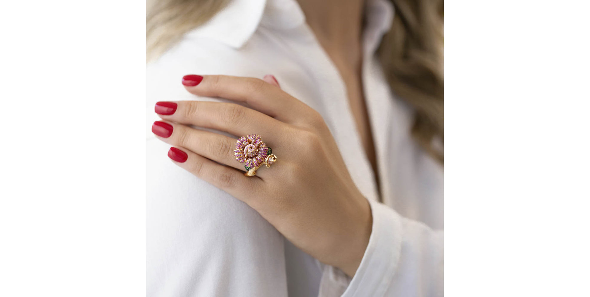 Prsteň s diamantmi, zafírmi a granátmi Coralie