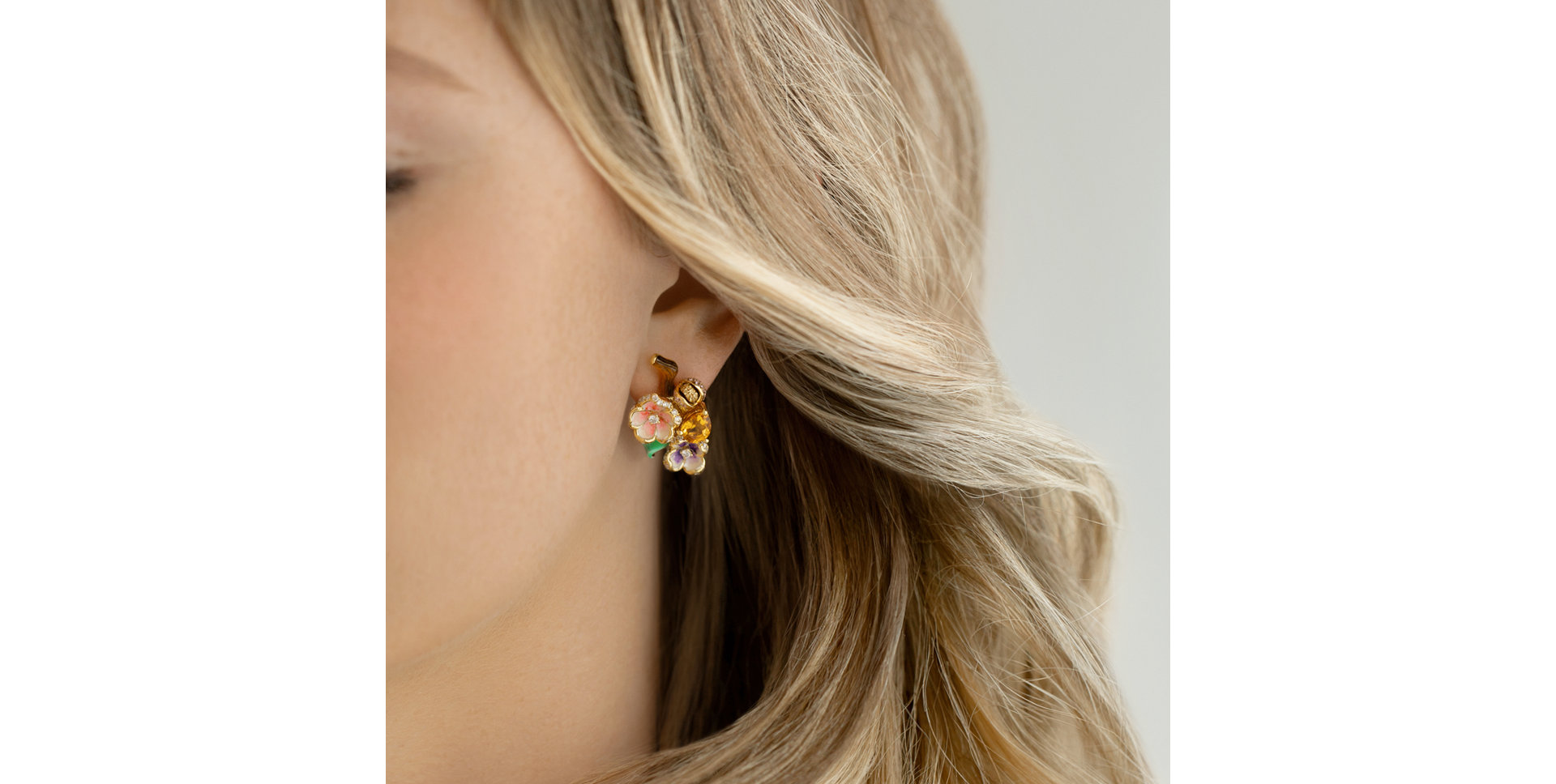 Náušnice s diamantmi a drahokamami Latina