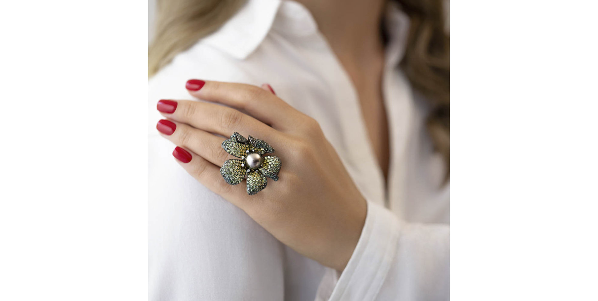 Prsteň s diamantmi,  perlou a zafírmi Amalie