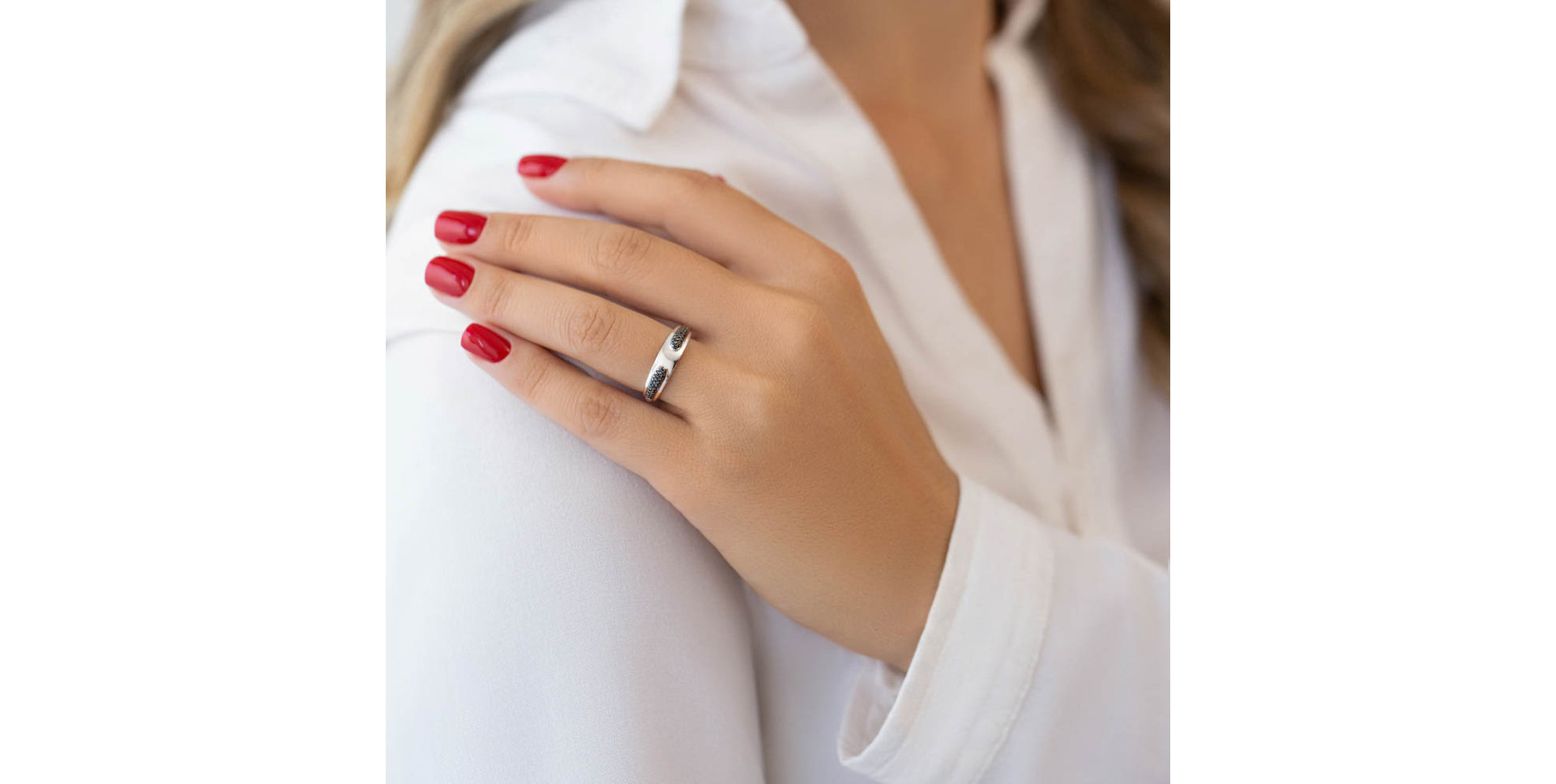 Prsteň s čiernymi diamantmi Bethel