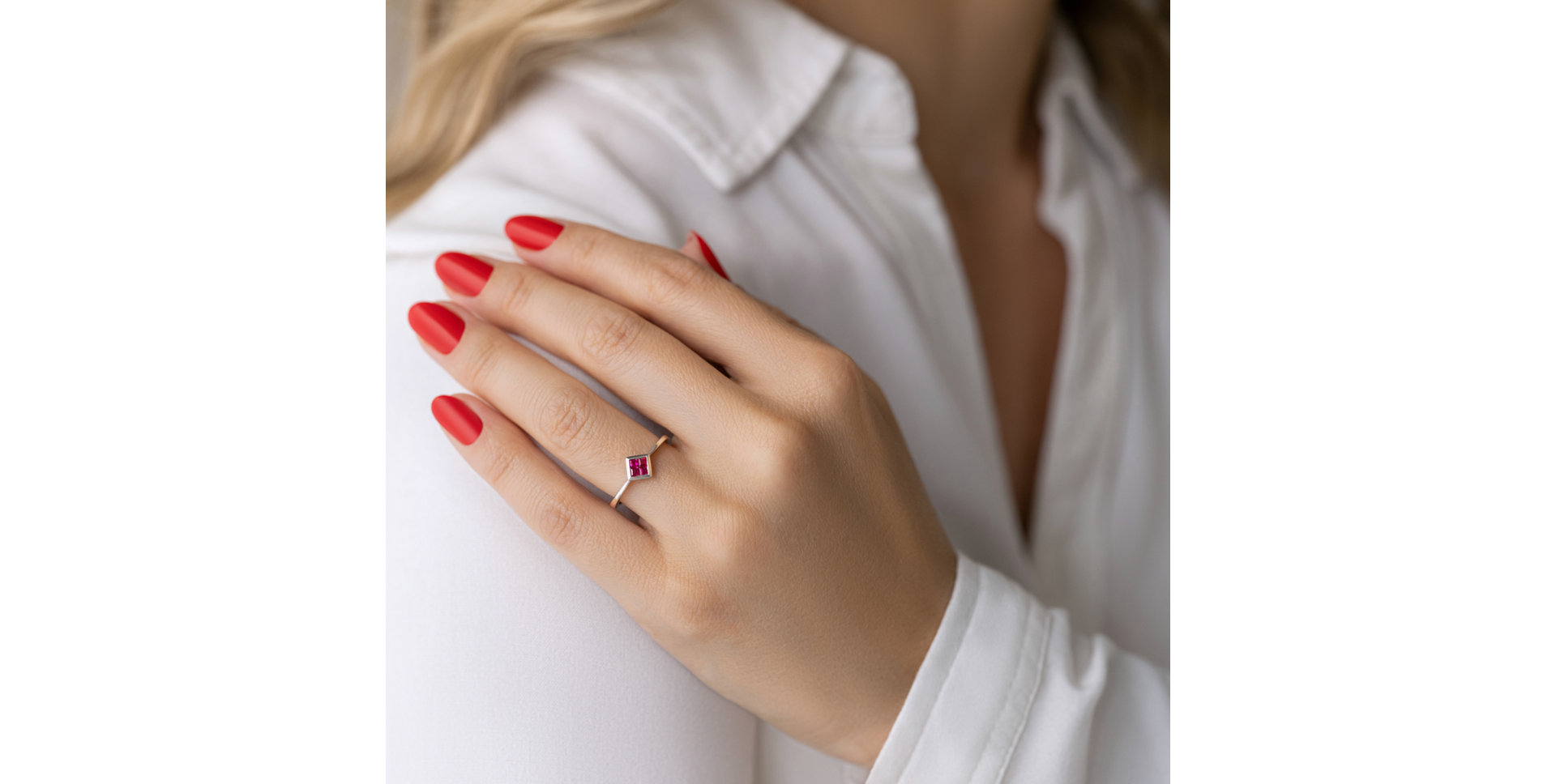 Prsteň so zafírmi First Rhombus