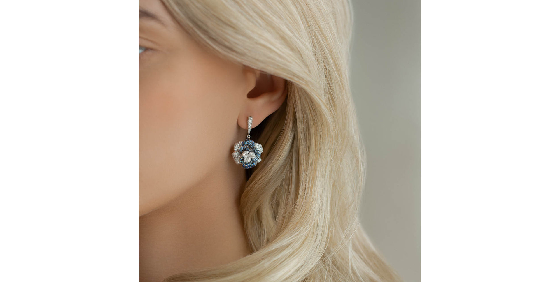 Náušnice s diamantmi a zafírmi Charming Unique