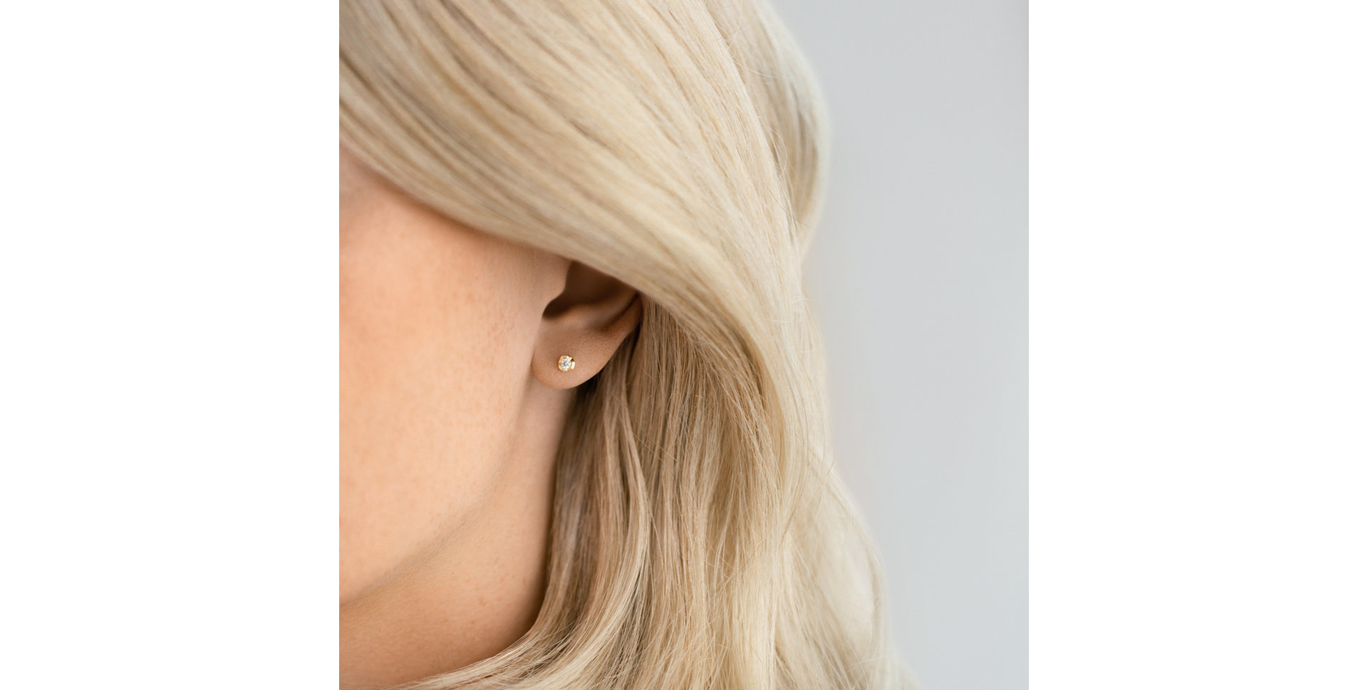 Náušnice s diamantom Classic Dot