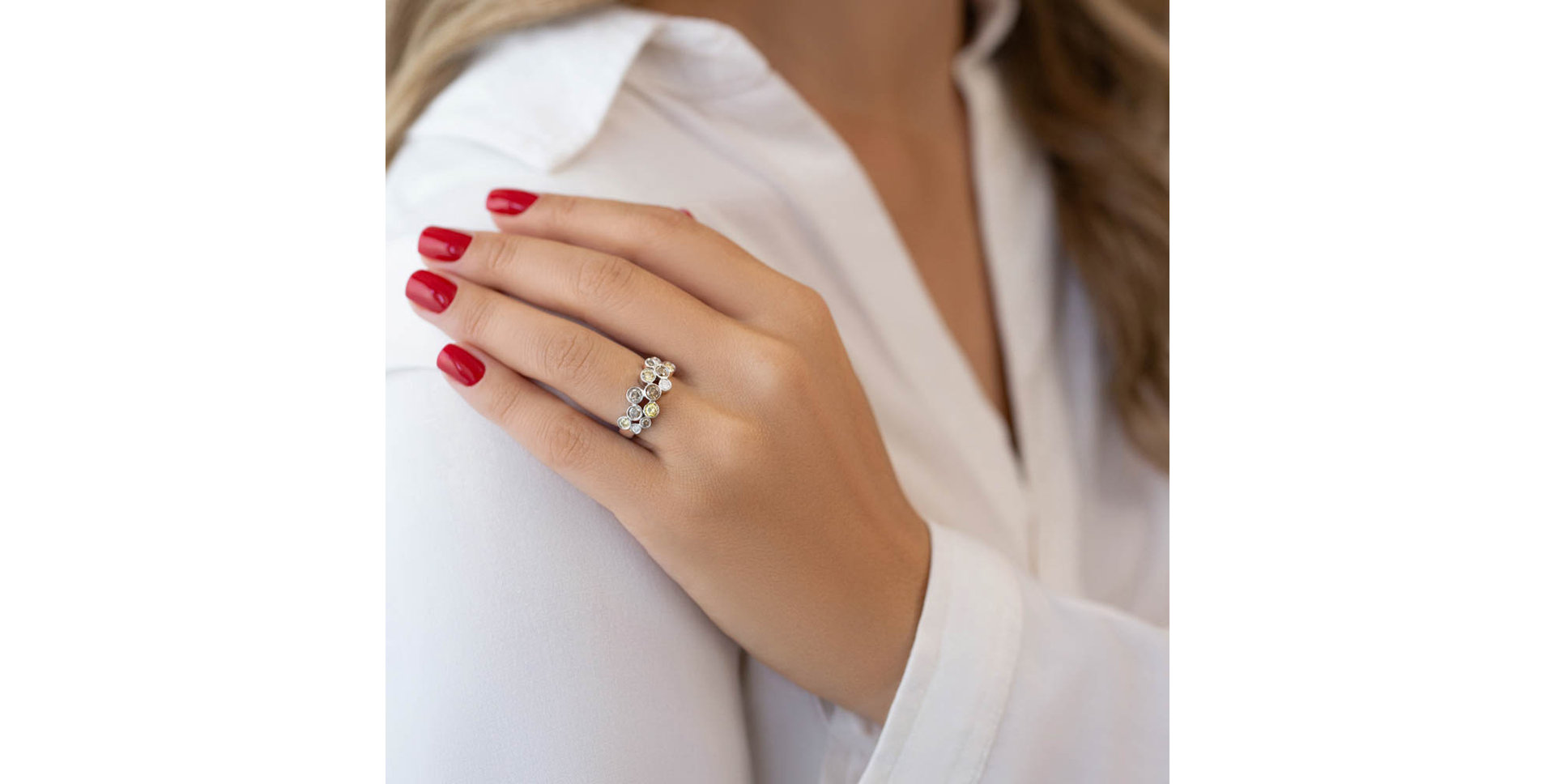 Prsteň s hnedými, žltými a bielymi diamantmi Oriana