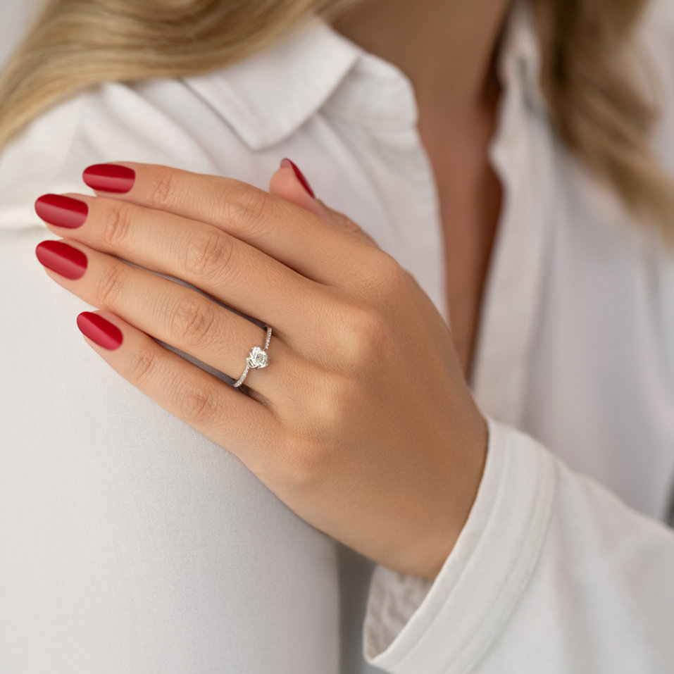 Prsteň s diamantmi Virelia