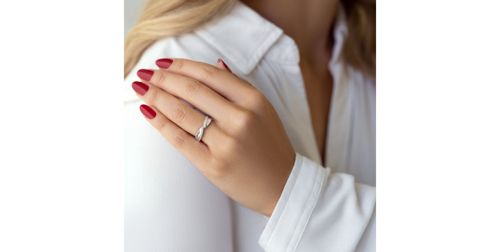 Prsteň s diamantmi Eternal Embrace