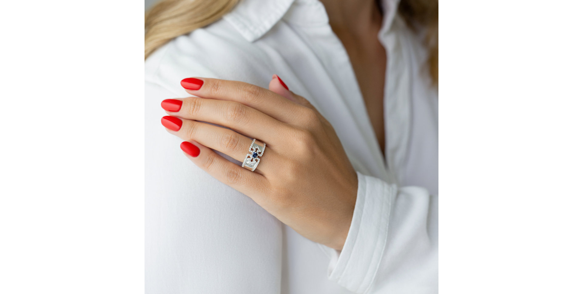 Prsteň s zafírom a diamantmi Royal Sapphire