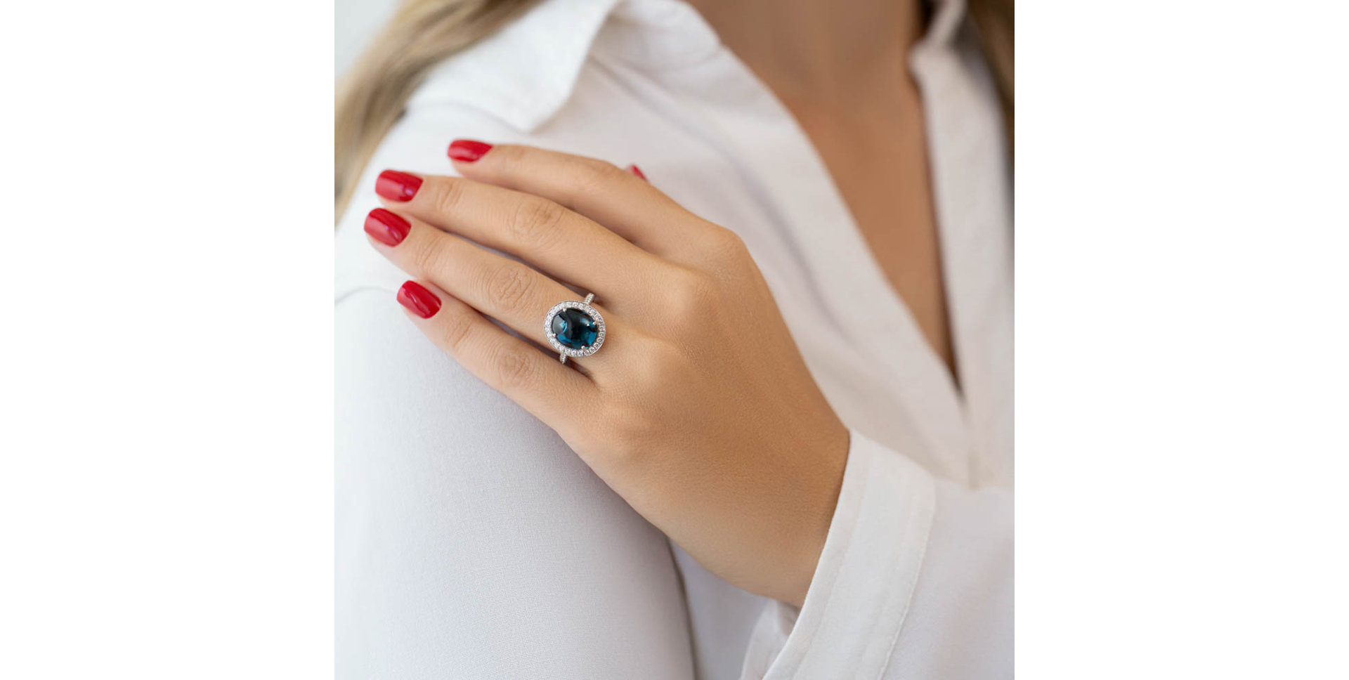 Prsteň s diamantmi a prehnitom Witching Monarchy