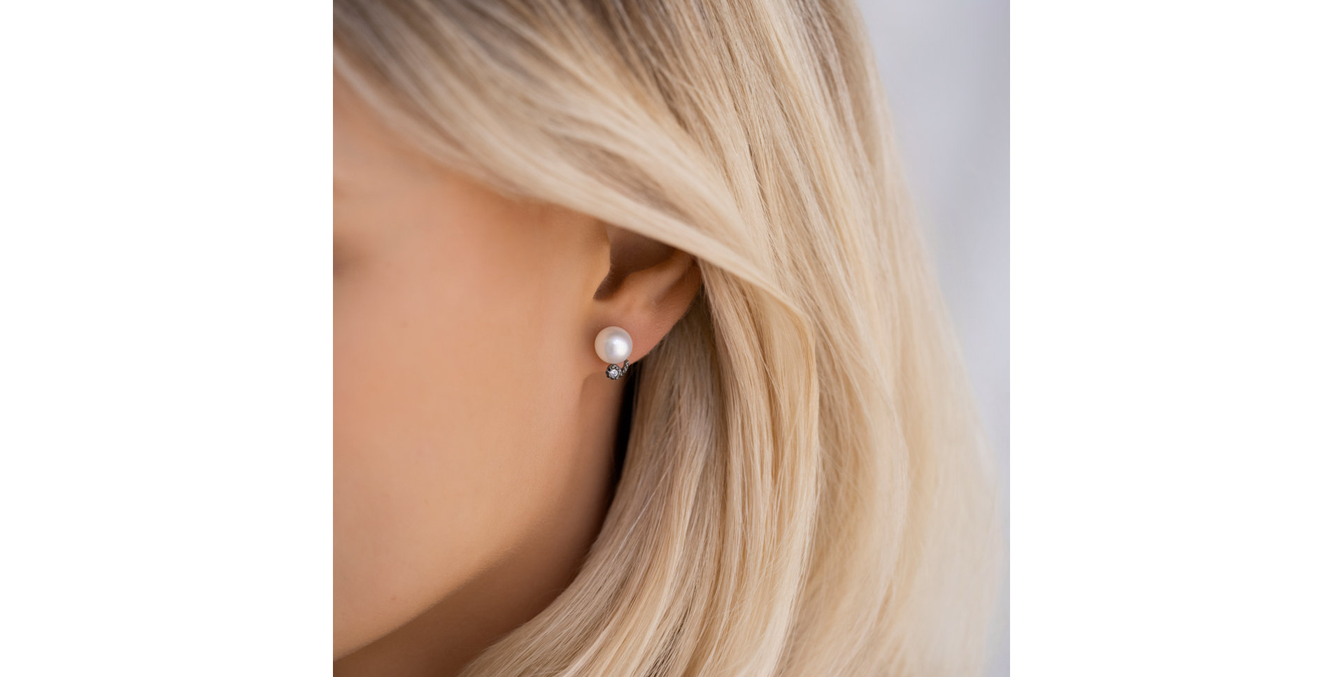 Náušnice s diamantmi a perlou Mariselle