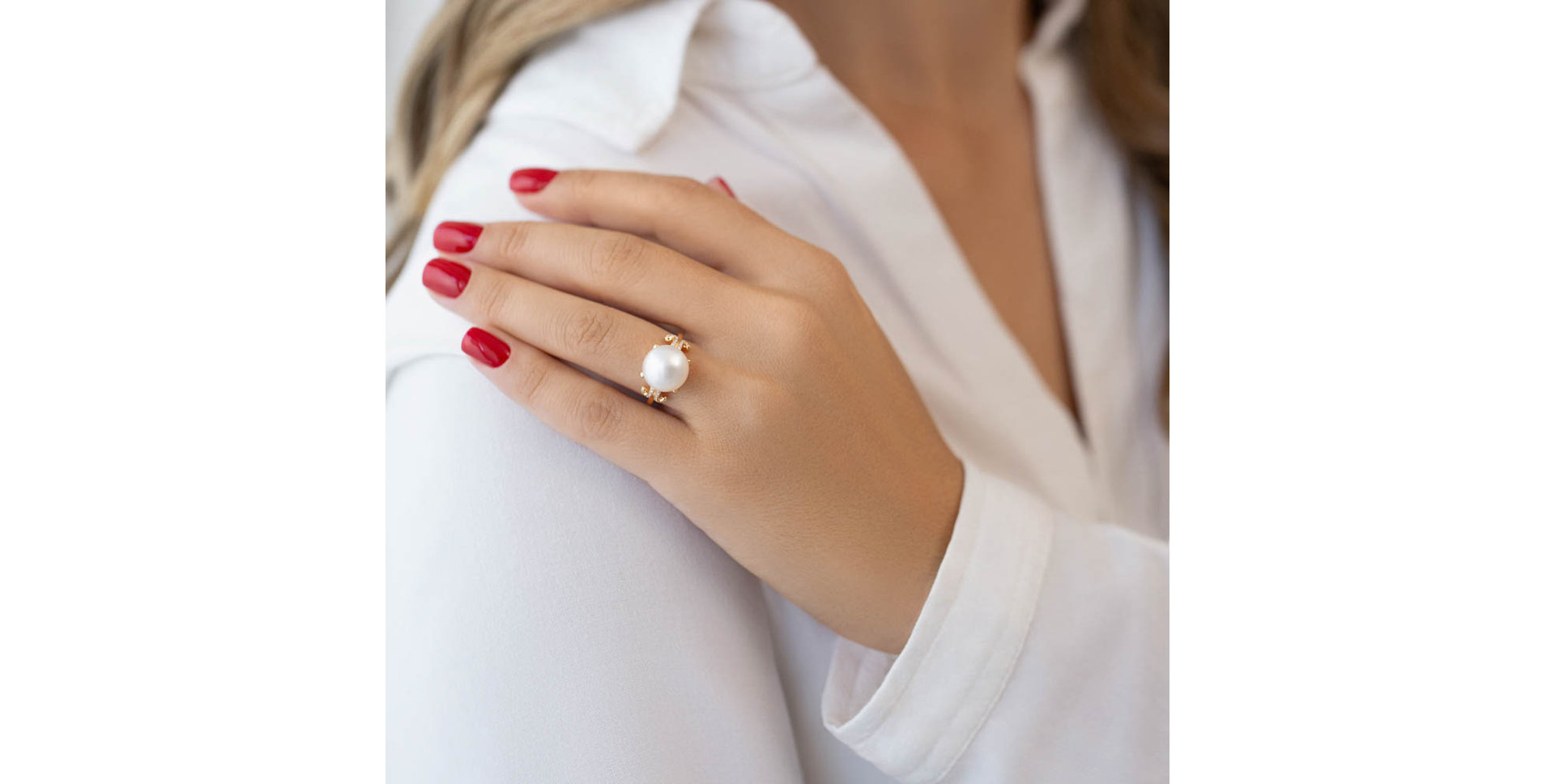 Prsteň s perlou a diamantmi Tussaud