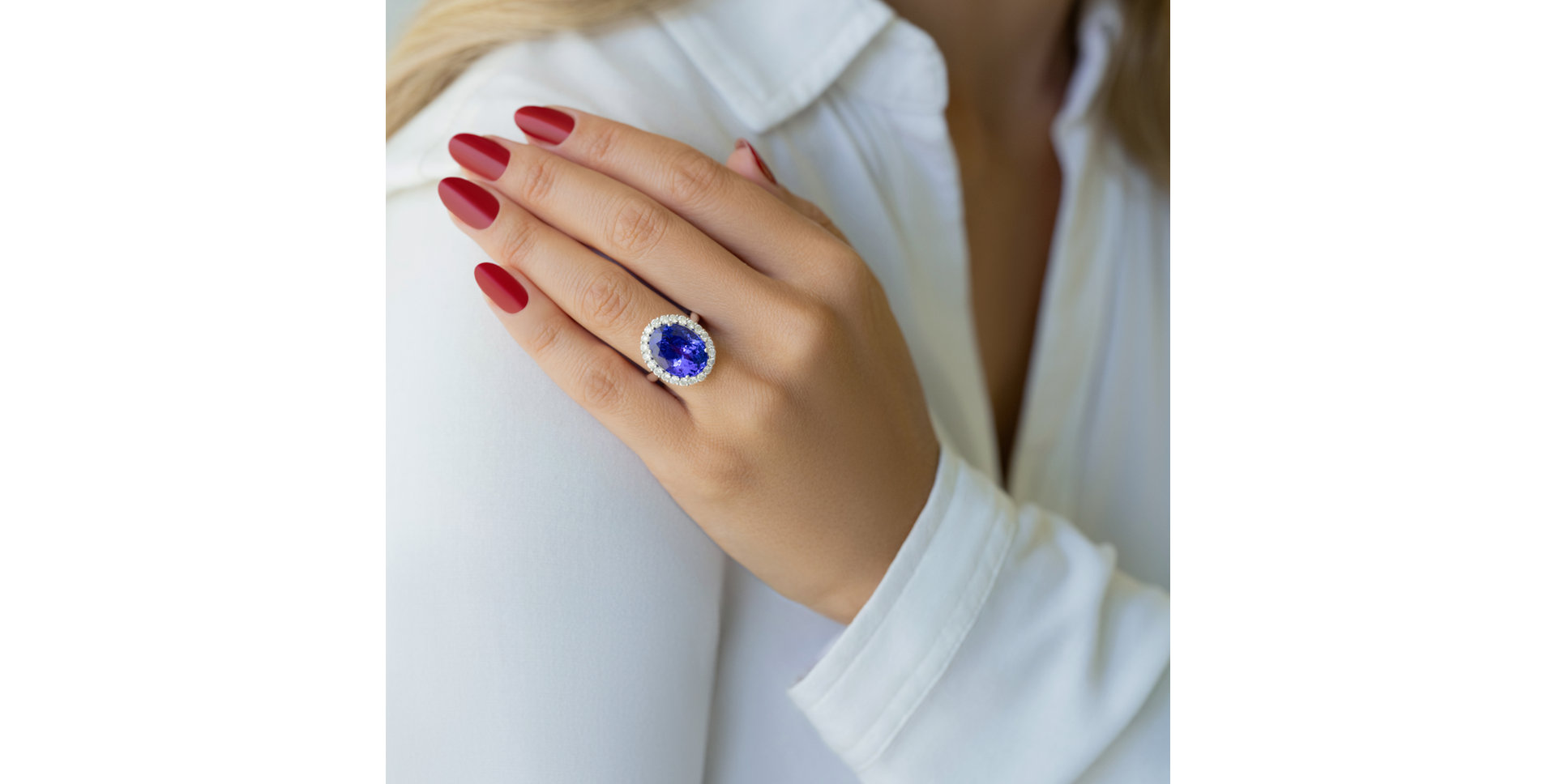 Prsteň s tanzanitom a diamantmi Ascending