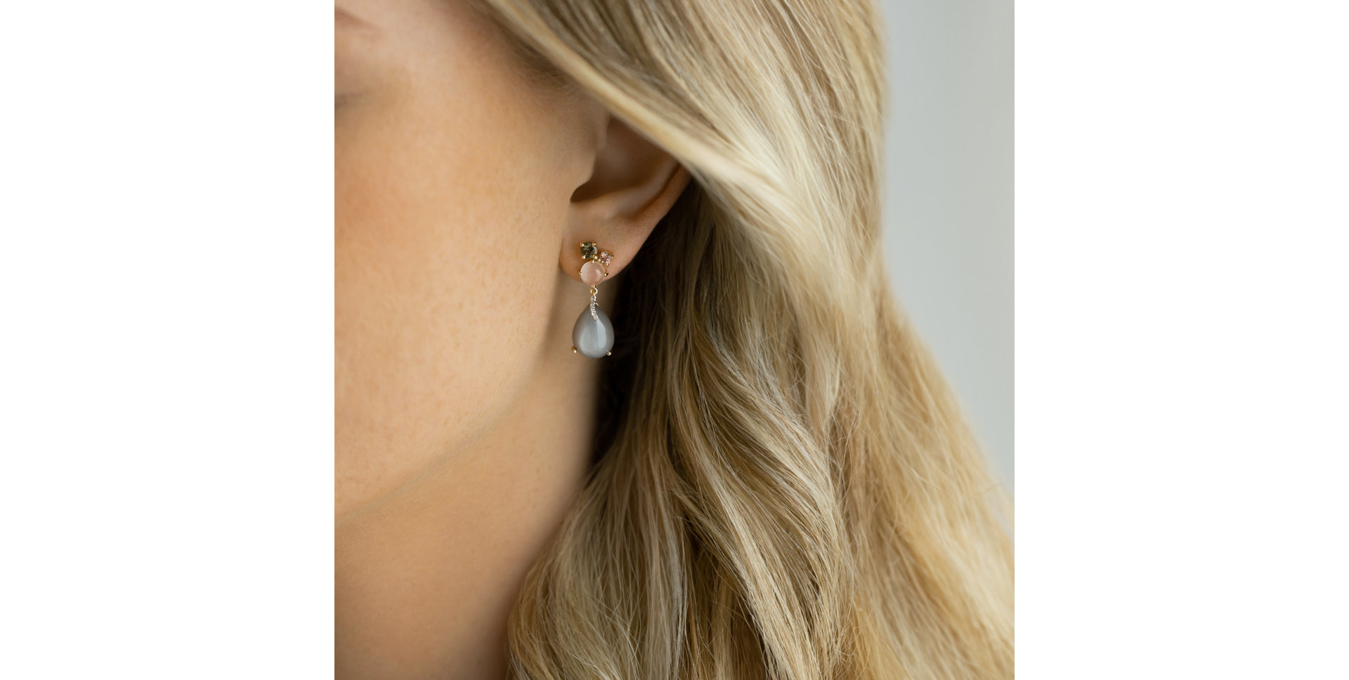 Náušnice s diamantmi, mesačným kameňom, turmalínom a ružovým kremeňom Alpenglow Rain