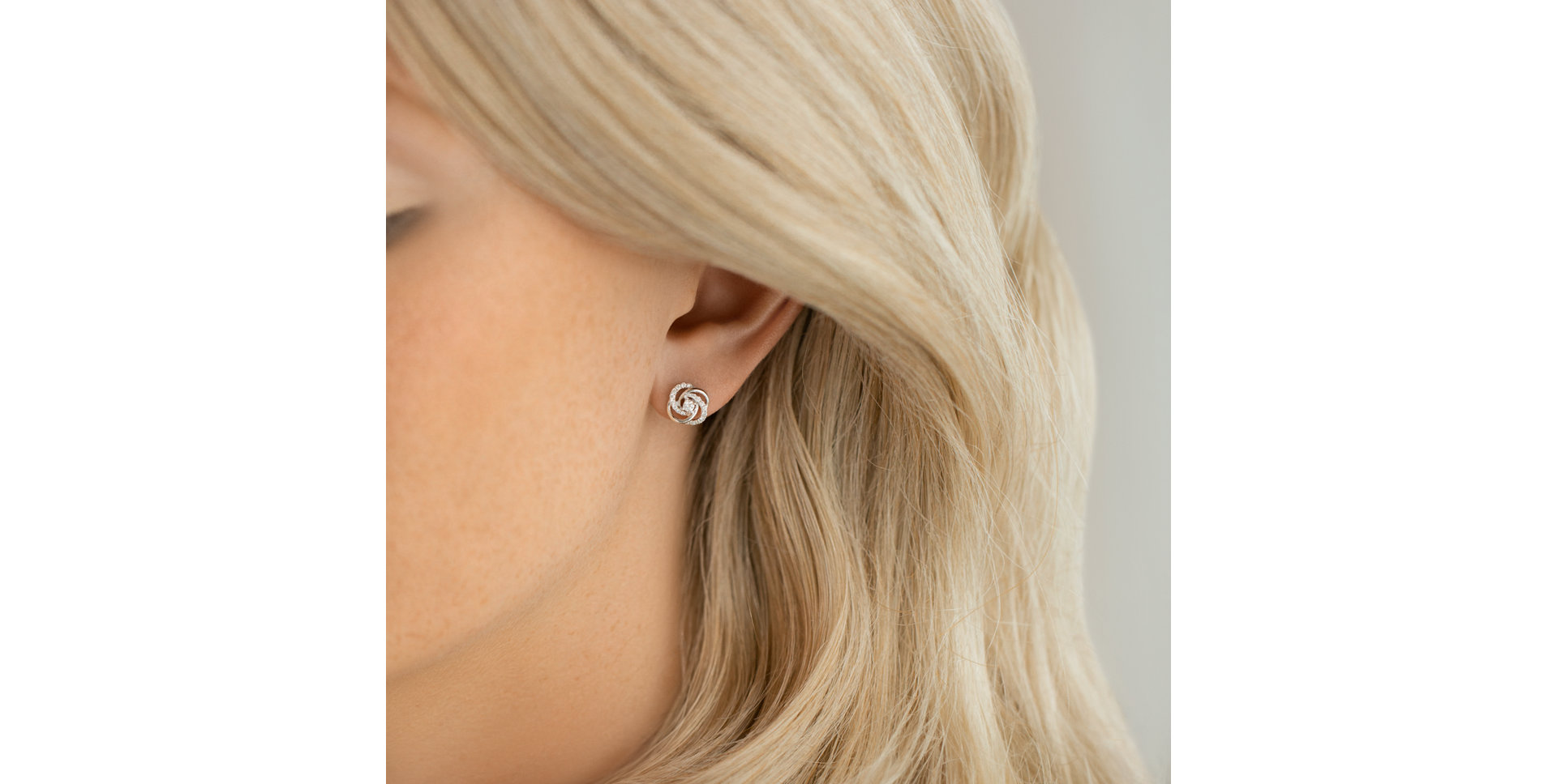 Náušnice s diamantmi Rosettes