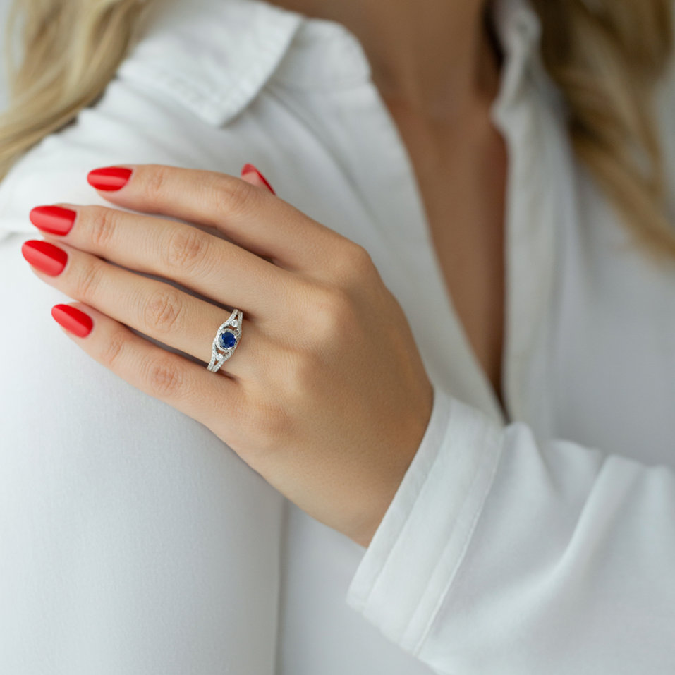 Prsteň so smaragdom a diamantmi Merci