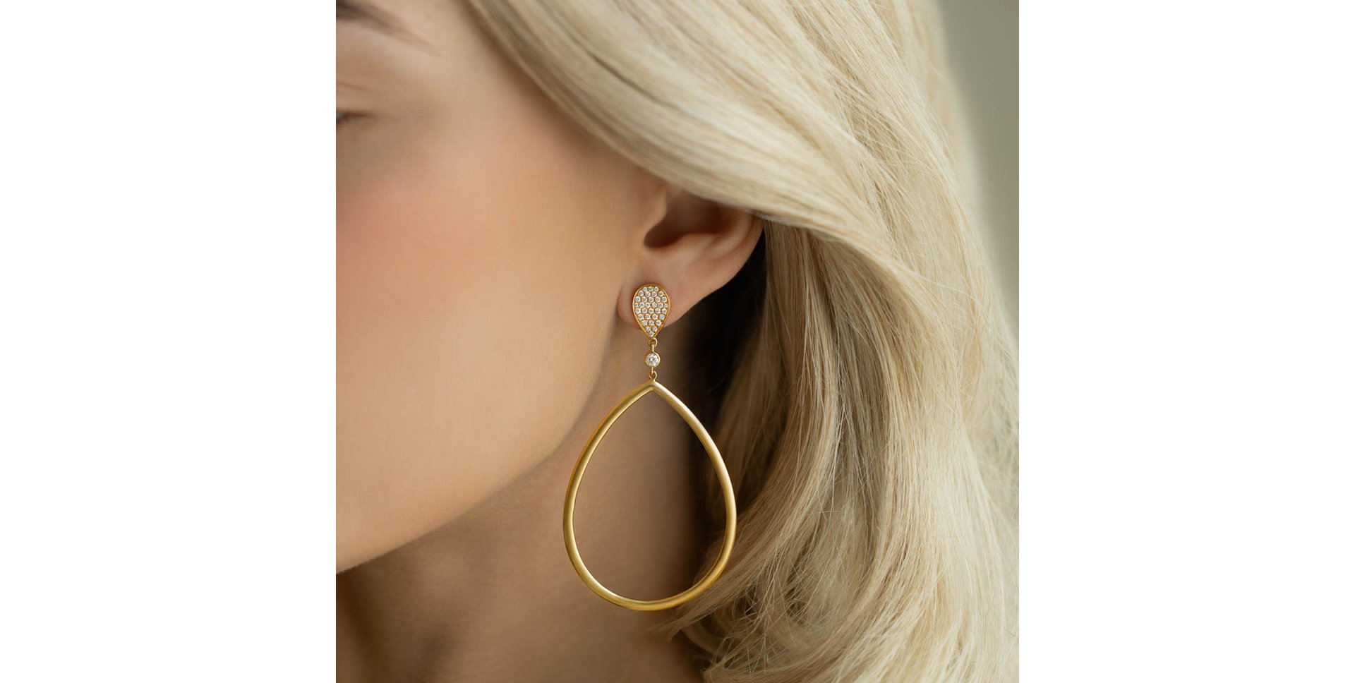 Náušnice s diamantmi Arabic Sin