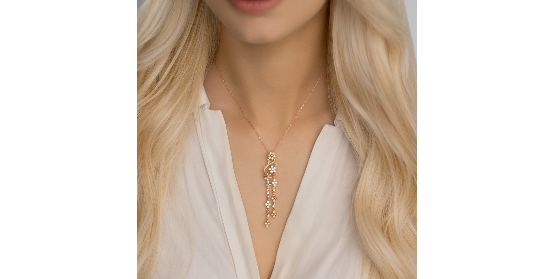 Přívěsok s hnedými diamantmi Midnight Flowers