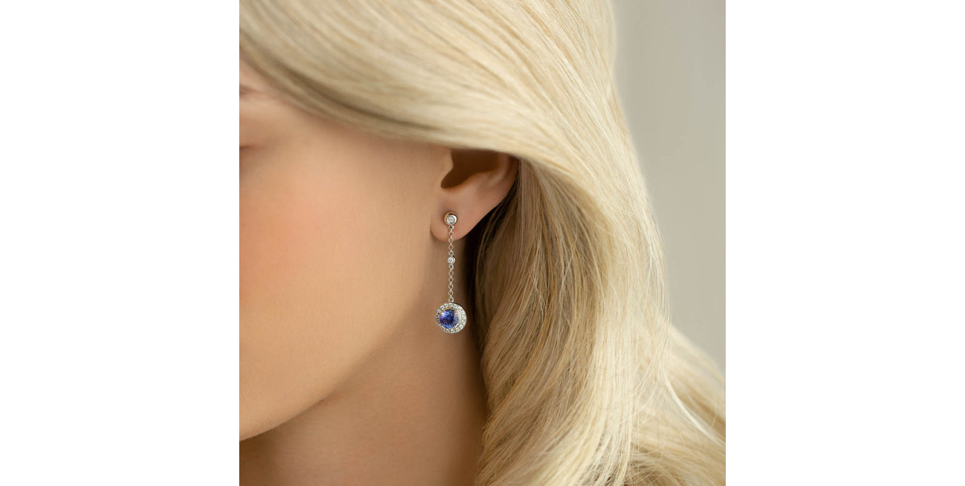 Náušnice s tanzanitom a diamantmi Space Opera