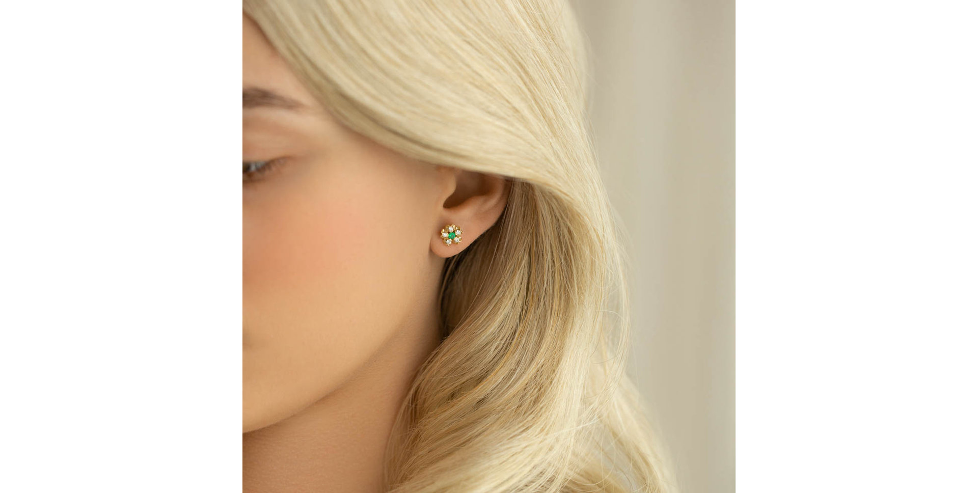 Náušnice so smaragdom a diamantmi Asters