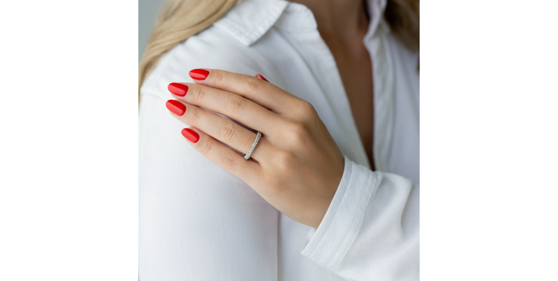 Prsteň s hnedými diamantmi Snake Secret