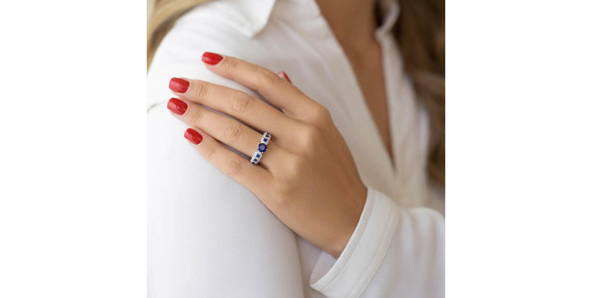 Prsteň so zafírmi a diamantmi Danna