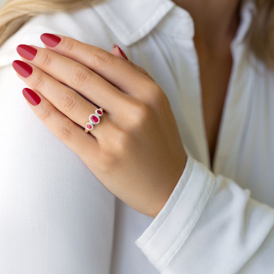 Prsteň s diamantmi a rubínmi Ruby Destiny