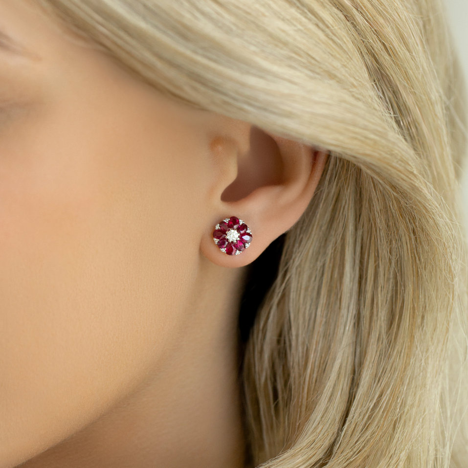 Náušnice s diamantmi a rubínmi Red Blossom