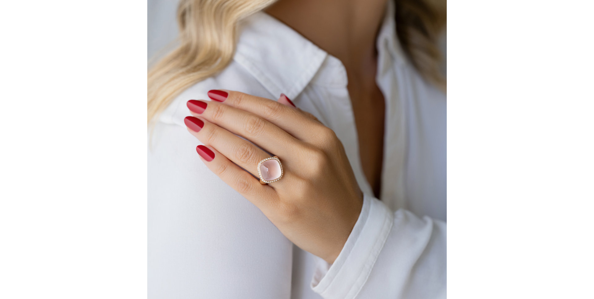 Prsteň s diamantmi  a ruženínom Lonely Blossom