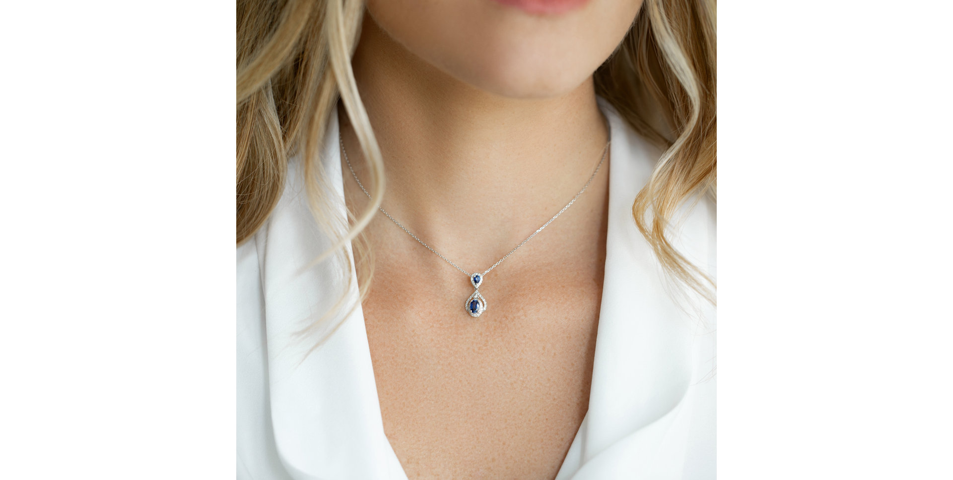 Přívěsok s diamantmi a zafírmi Mysterious Planet