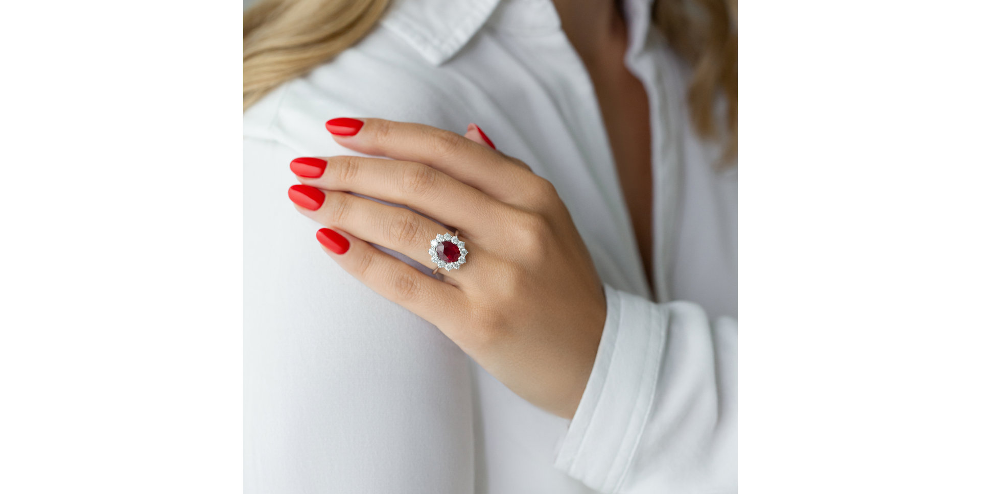 Prsteň s rubínom a diamantmi Sky Goddess