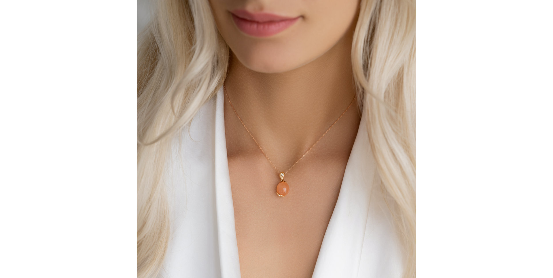 Prívesok s diamantmi a mesačným kameňom Fantasy Dawn