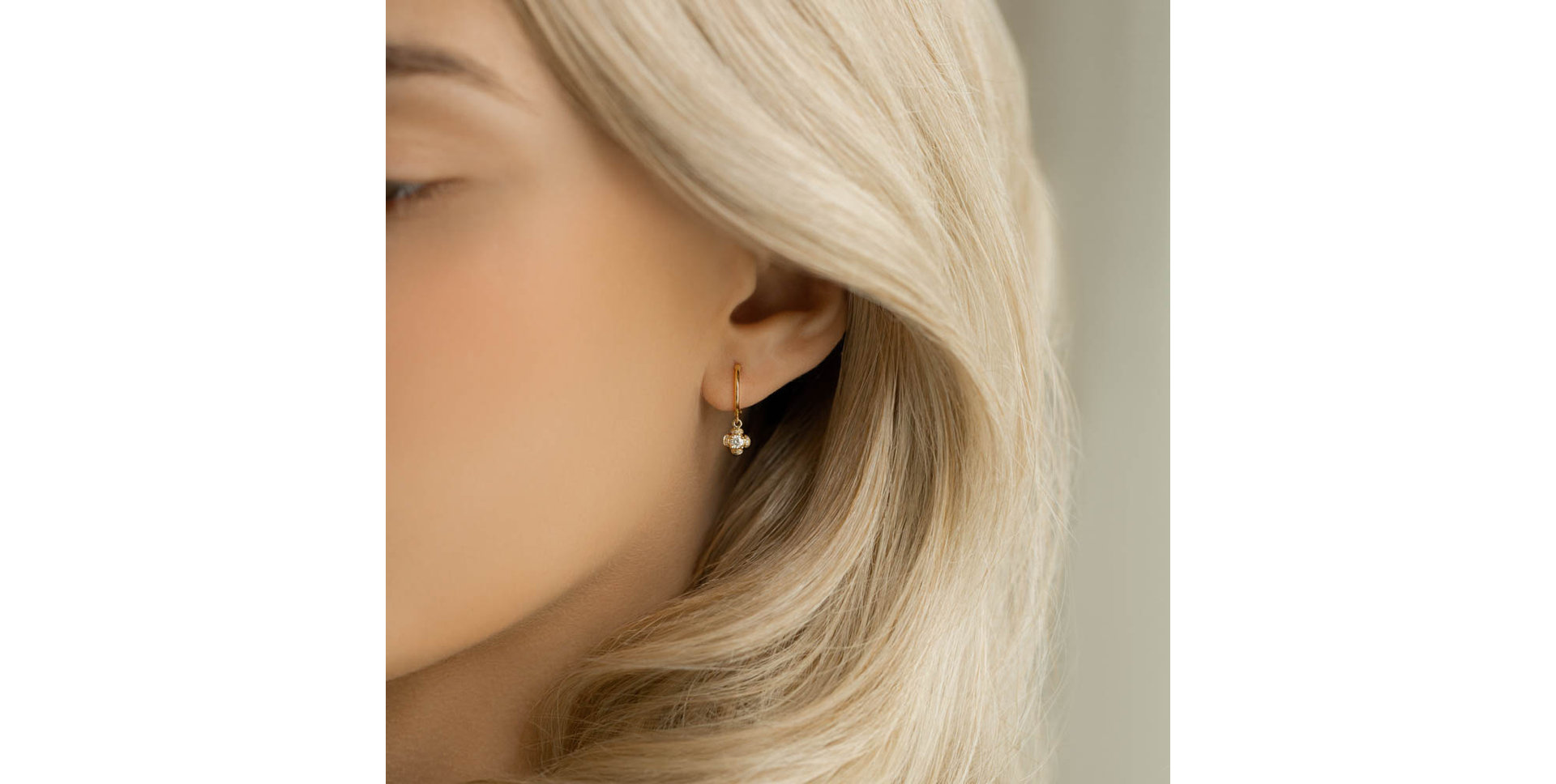 Náušnice s diamantmi Brilliant Petals