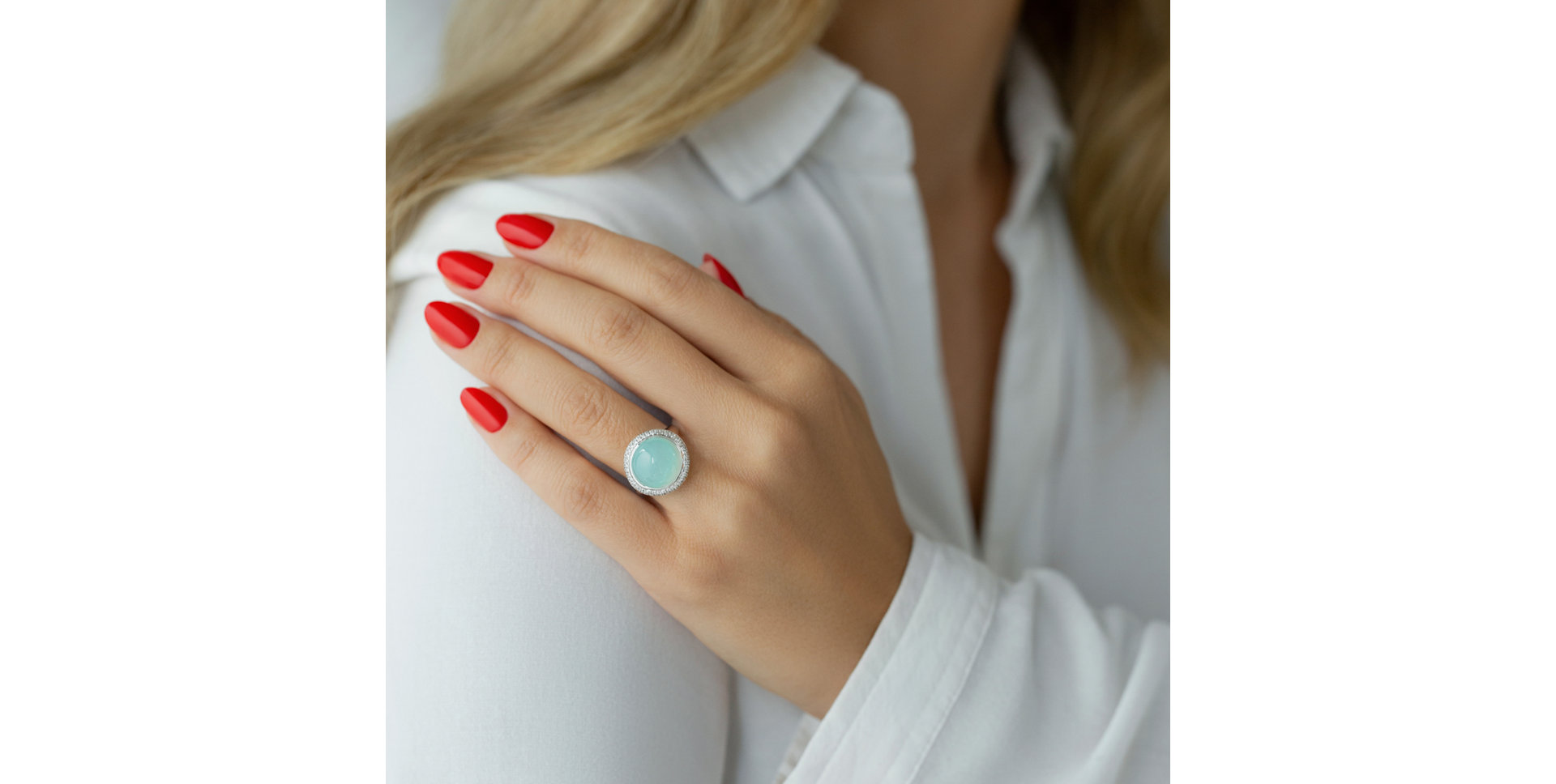 Prsteň s chalcedonom a diamantmi Bloom of Life