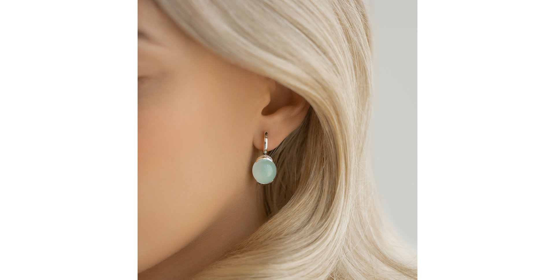 Náušnice s chalcedonom a diamantmi Bubble Blossom