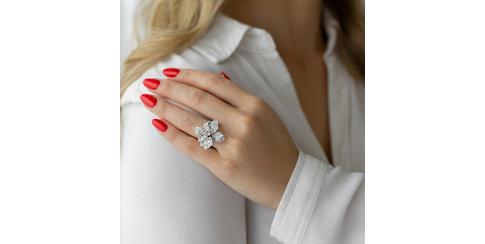 Prsteň s diamantmi Royal Lily