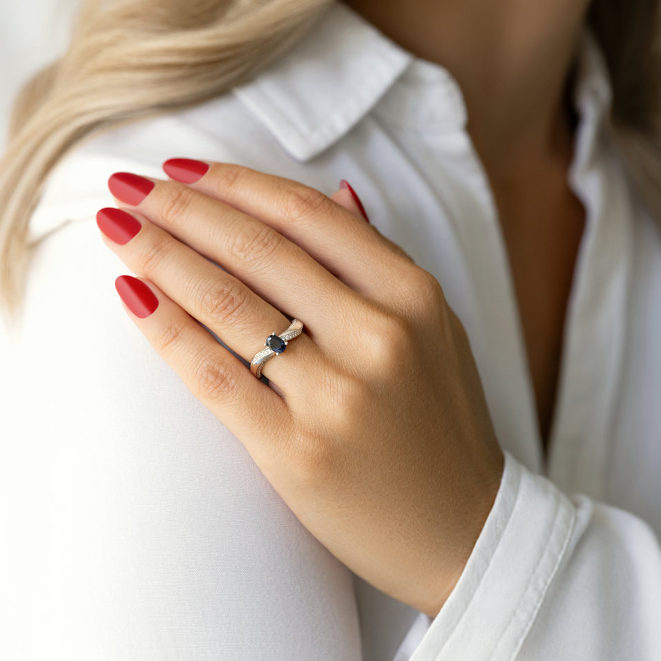 Prsteň so zafírom a diamantmi Noelle