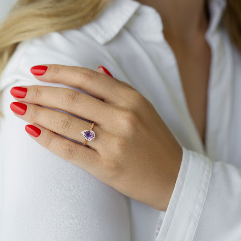 Prsteň s zafírom a diamantmi Chronormu