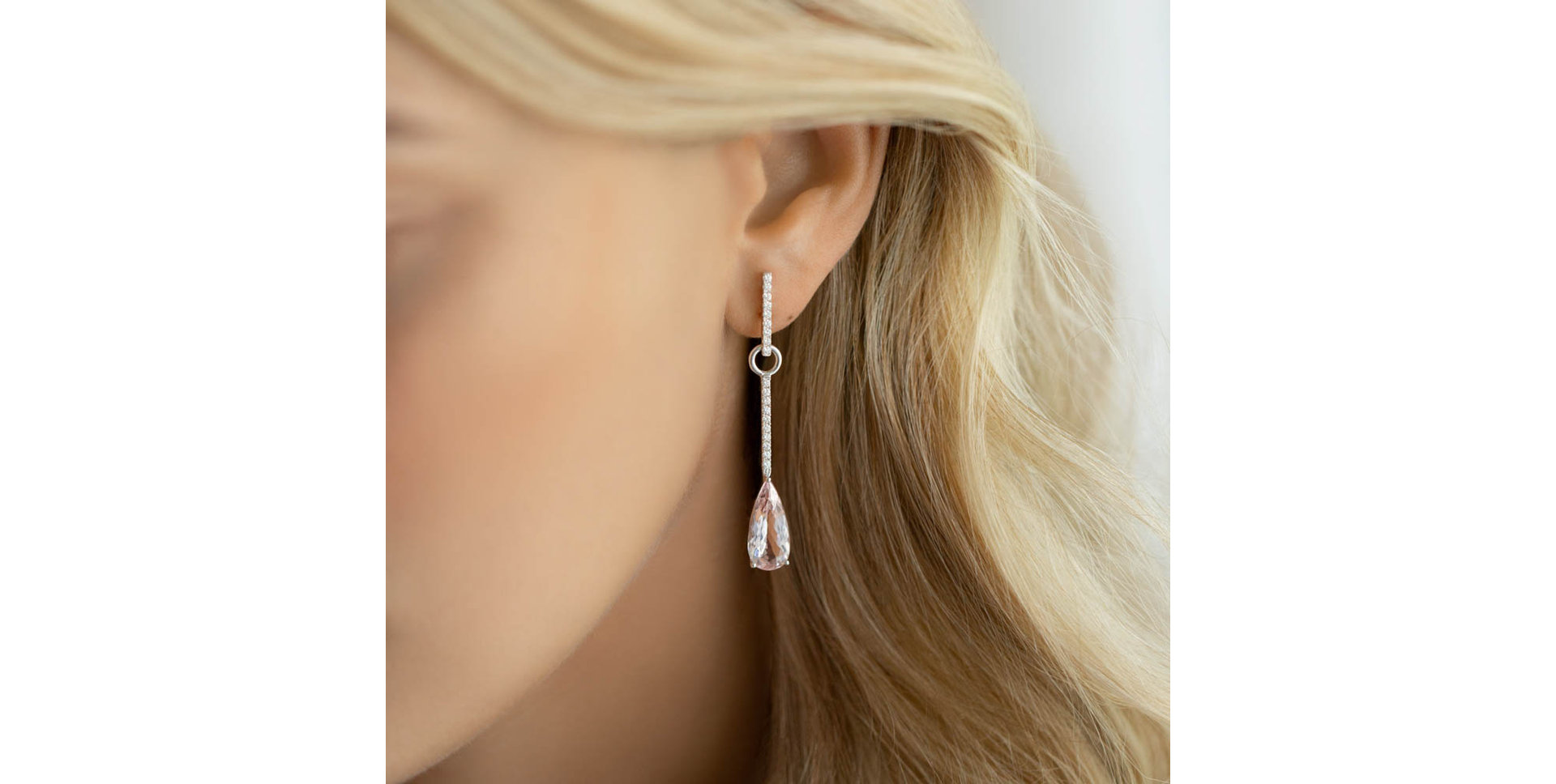 Náušnice s morganitom a diamantmi Charming Galaxy