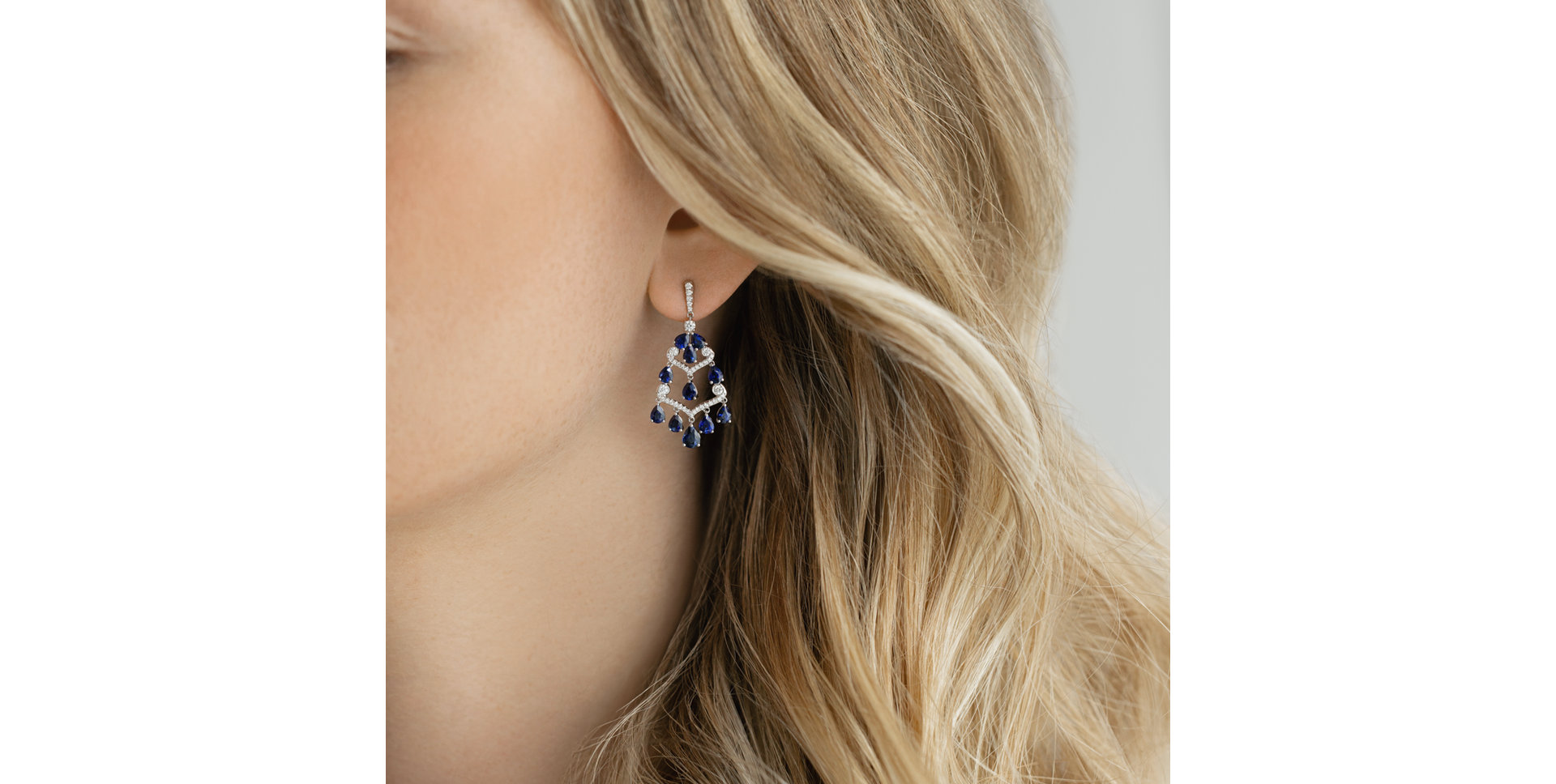 Náušnice s diamantmi a zafírom Kehlani