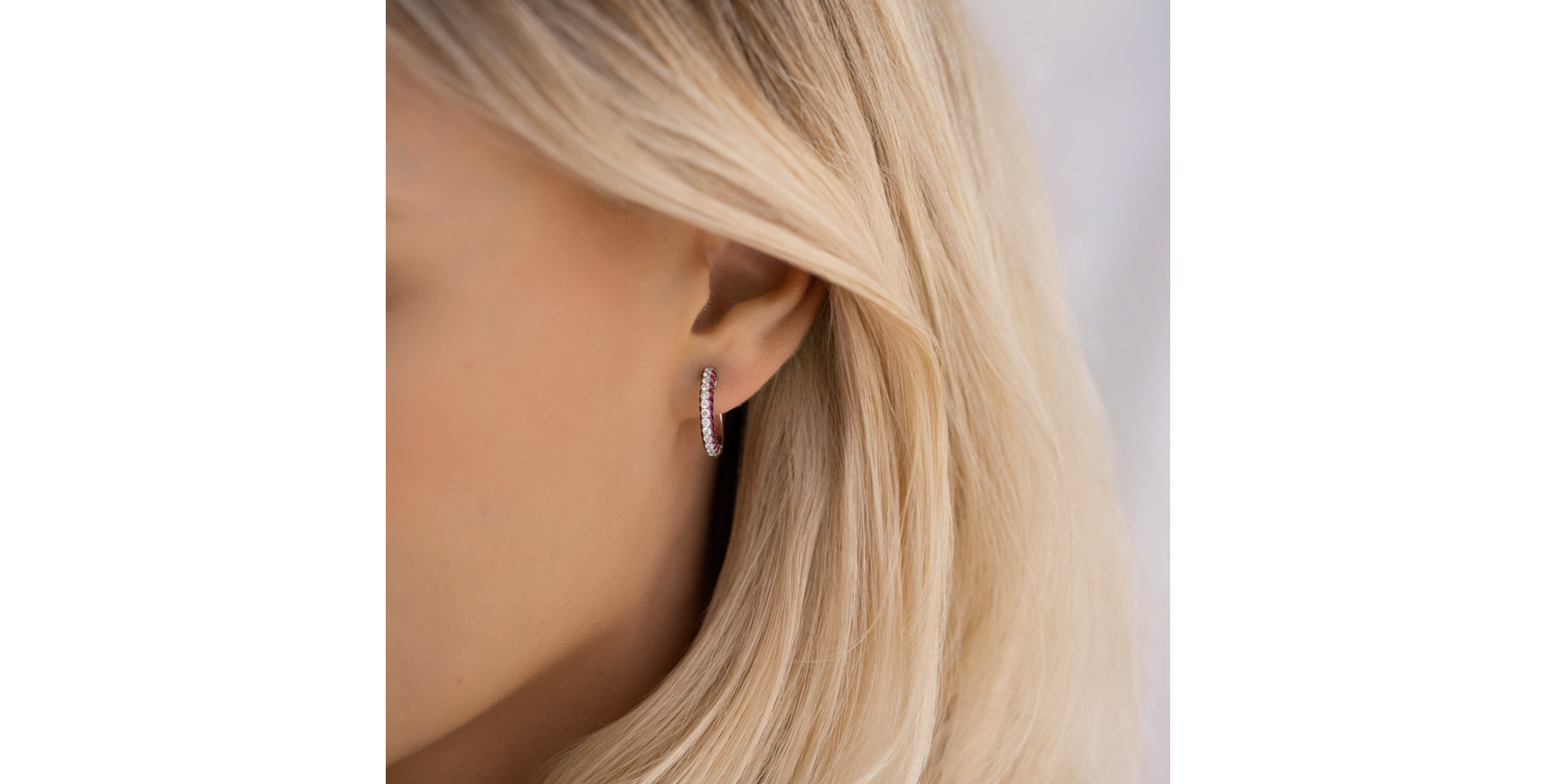 Náušnice s diamantmi a rubínmi Carmine Border