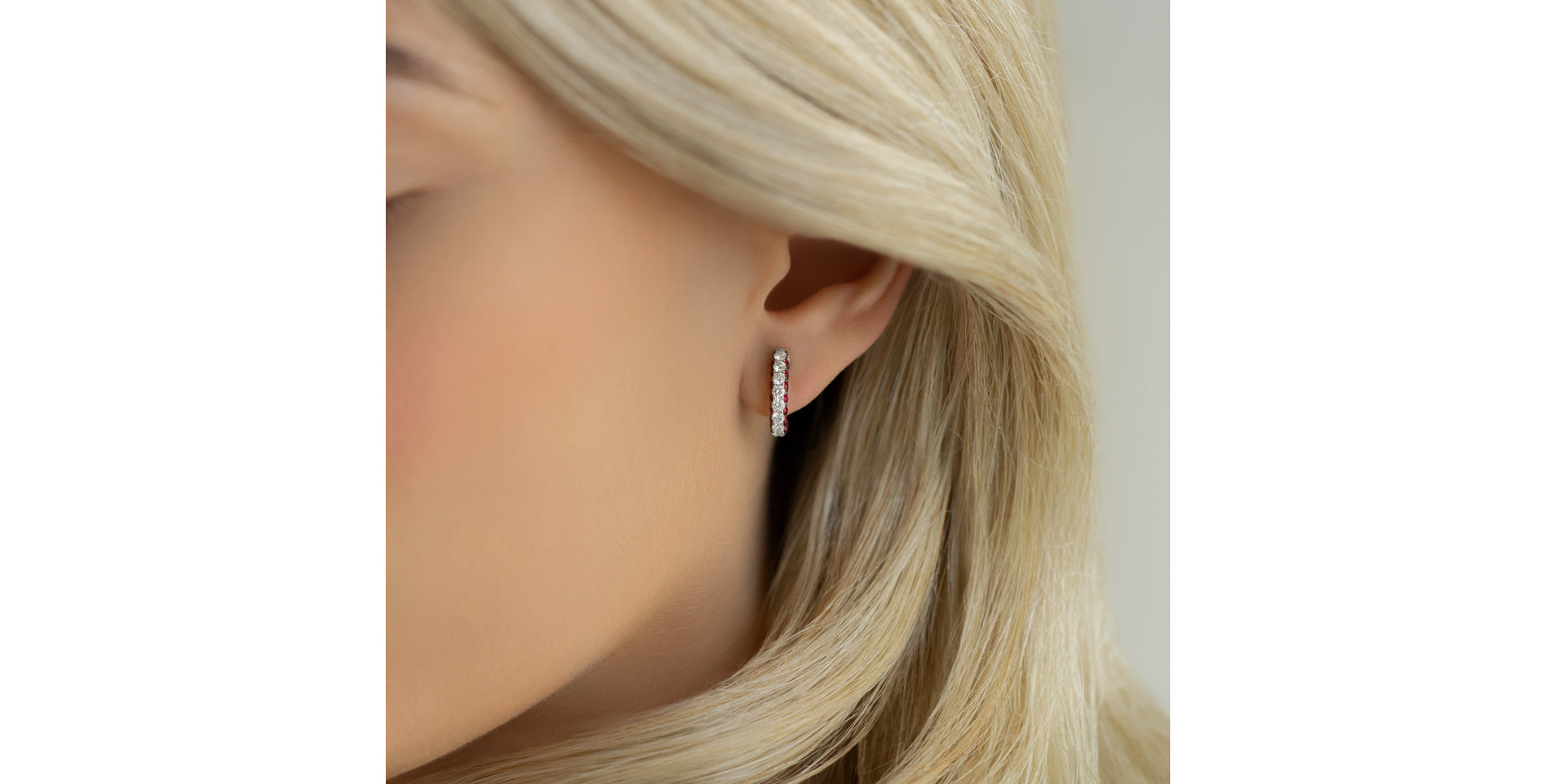 Náušnice s diamantmi a rubínmi Charming Circles